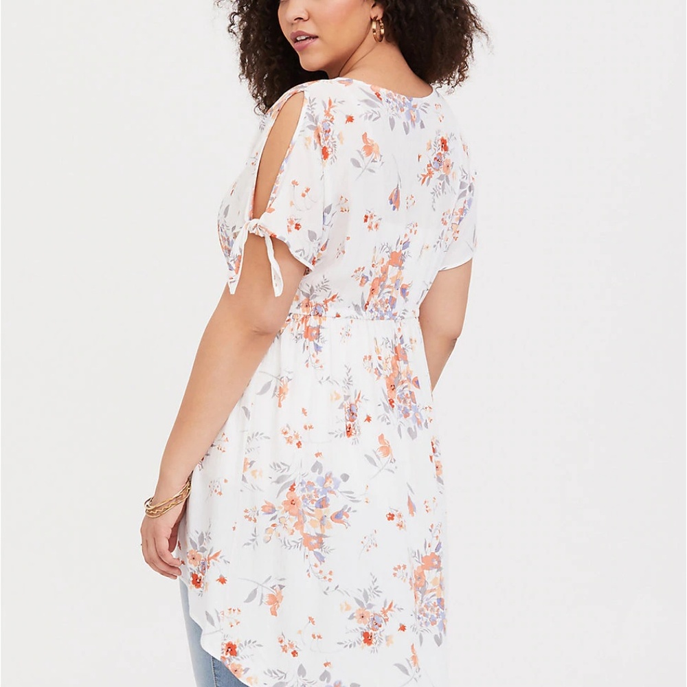 Torrid 2X Top Ivory Floral Gauze Hi Lo Tunic Plus - Picture 3 of 5